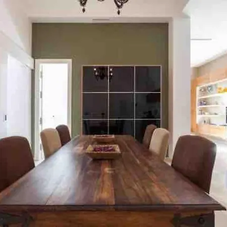 San Fernando Luxury Loft - Free Parking Apartment
