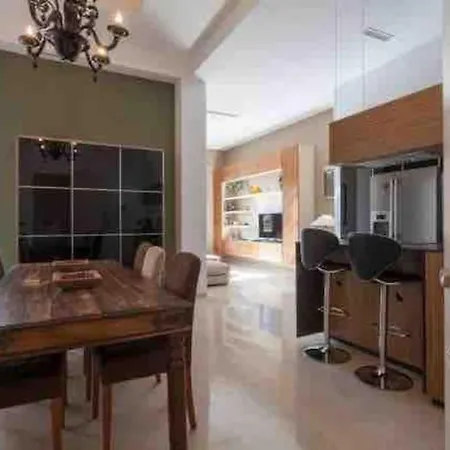 Apartment San Fernando Luxury Loft - Free Parking