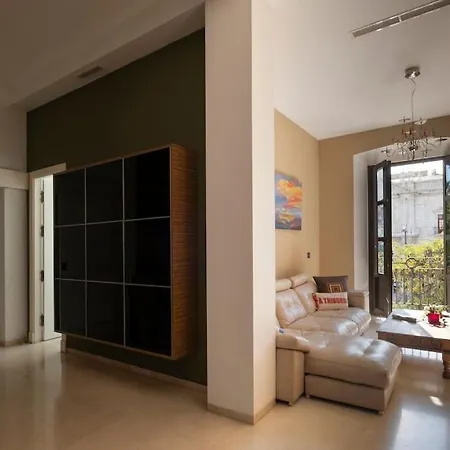 San Fernando Luxury Loft - Free Parking