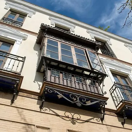San Fernando Luxury Loft - Free Parking Apartment