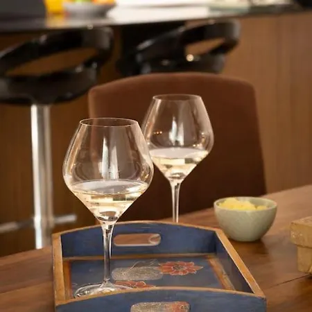 San Fernando Luxury Loft - Free Parking Sevilla